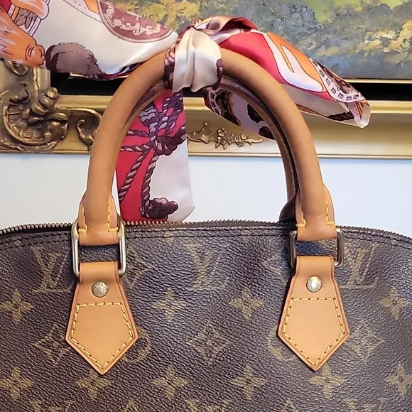 LOUIS VUITTON Alma monogram - Picture 2 of 16